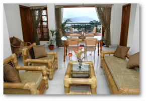 River Breeze Home A Comfort Stay